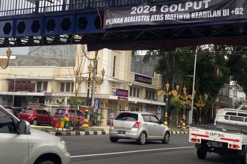 Salah satu ruas jalan di Kota Malang (Foto: Lalu Theo/Ngopibareng.id)