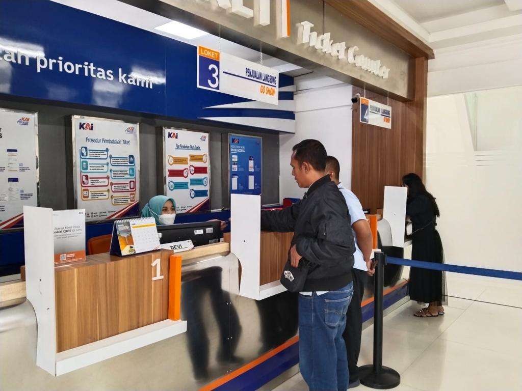 Program diskon mudik Lebaran bagi pengguna kereta api tersebut bisa diakses melalui Customer Servis KAI di Stasiun pemberangkatan atau Contact Center KAI . (Foto: istimewa)