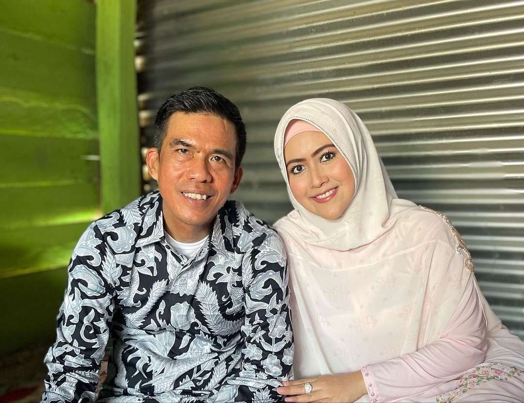 Biasa tampil mesra, Meggy Wulandari sudah tak pamer foto bersama suami dan tak follow Instagram. (Foto: Instagram (Foto: Instagram @meggywulandari_real)