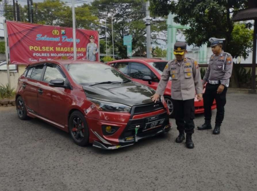 Mobil yang terlibat balap liar diamankan polsek Magersari.(Foto Dokumen Polisi)