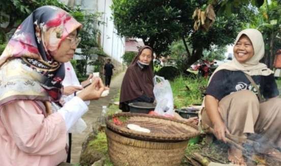 Anggota Komisi IX DPR RI dari Fraksi PKS, Netty Prasetiyani meminta BPOM agar mengintensifkan program sidak makanan dan obat-obatan  (Foto: pribadi)