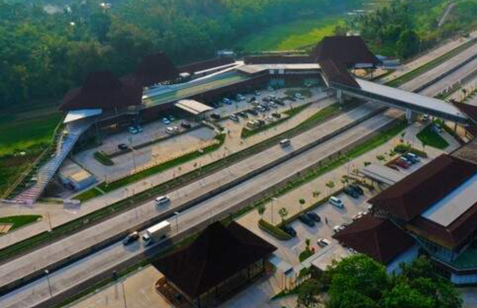 Ada tiga jenis rest area di jalan tol dengan sejumlah fasilitas yang berbeda. (Foto: KemenPUPR)