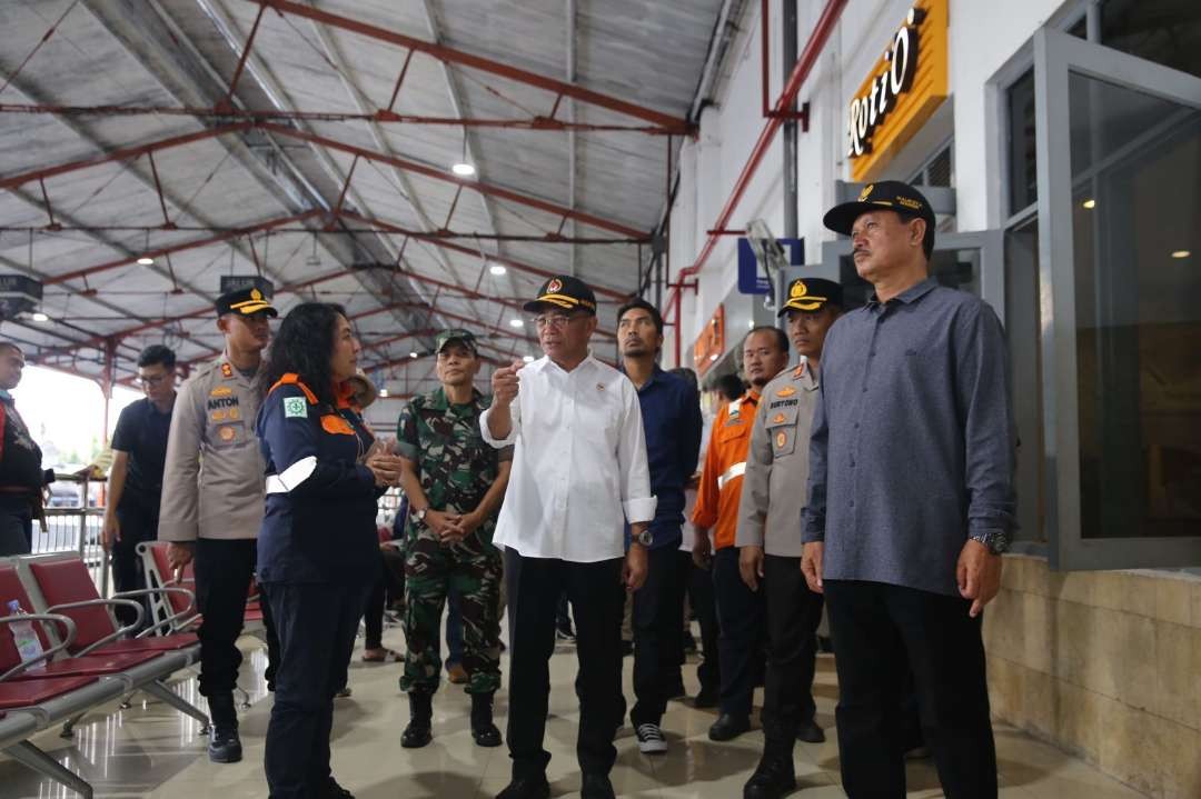 Menko PMK Muhadjir Effendy sampai ke tanah kelahirannya, Madiun, Jawa Timur. (Foto: ANO/Ngopibareng.id)