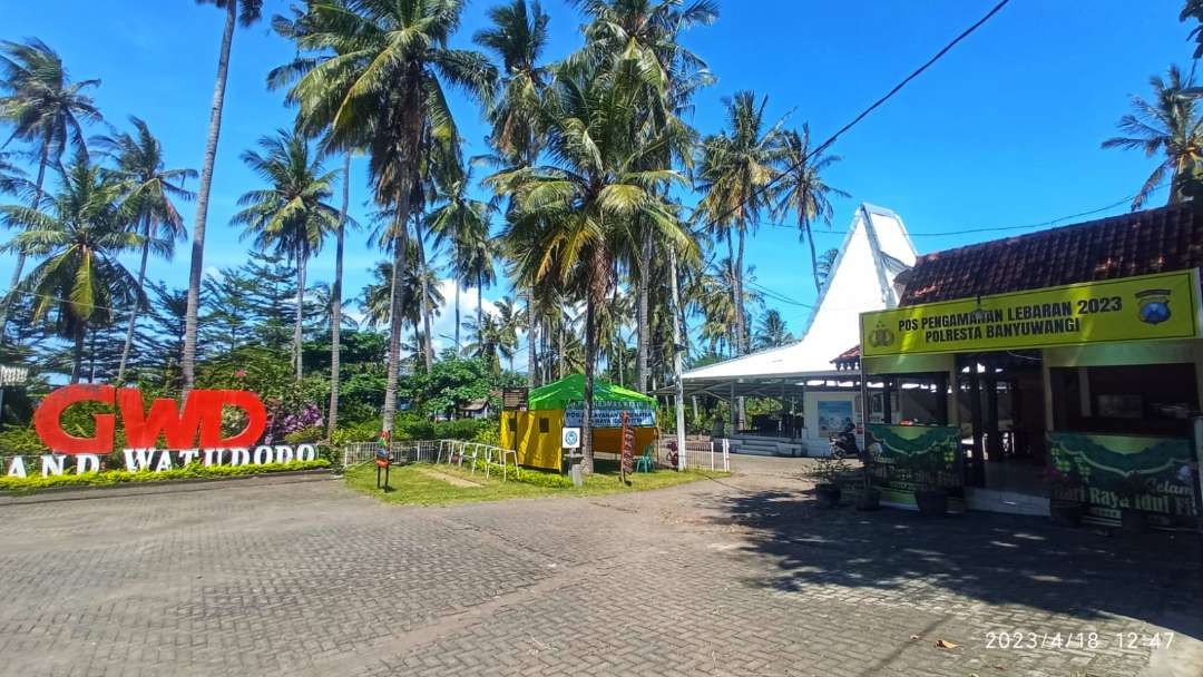 Posko pengamanan untuk para pengunjung destinasi wisata sudah terpasang di kawasan Pantai Grand watu Dodol (foto: istimewa)