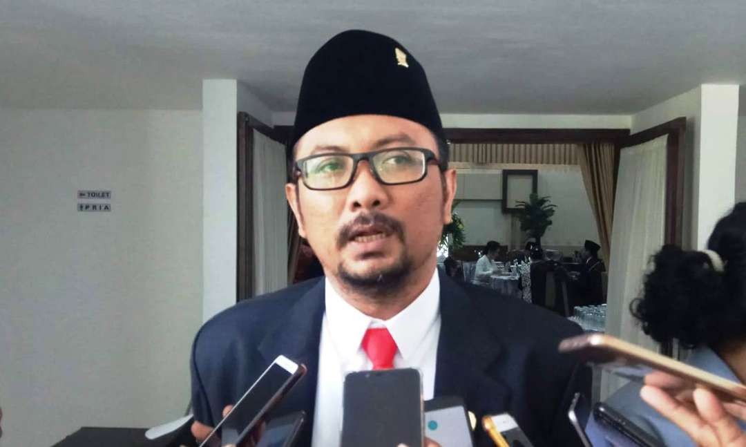 Ketua DPC PDIP Banyuwangi Made Cahyana Negara (foto: Muh Hujaini/Ngopibareng.id)