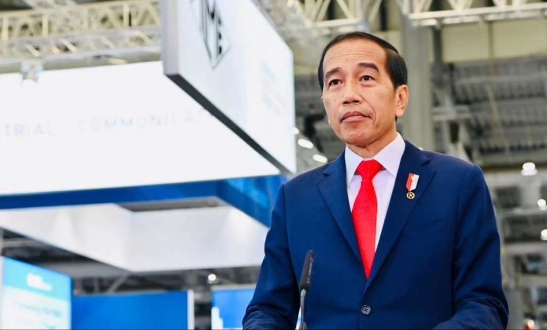 Presiden Jokowi mudik ke Solo. Salat Ied pertama kali di Masjid Sheikh Zayed Solo, Sabtu 22 April 2023. (Foto: Instagram @jokowi)