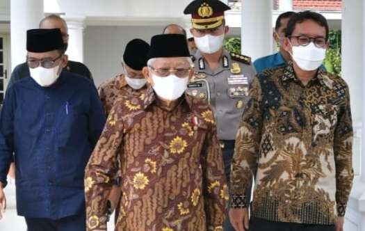 Wapres KH Ma'ruf Amin, tiba di tempat rapat khusus membahas situasi Papua ( foto: BPMI Setwapres)