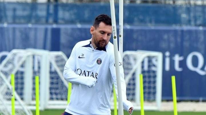 Barcelona sangat menginginkan Lionel Messi kembali. (Foto: Twitter/@PSG_inside)