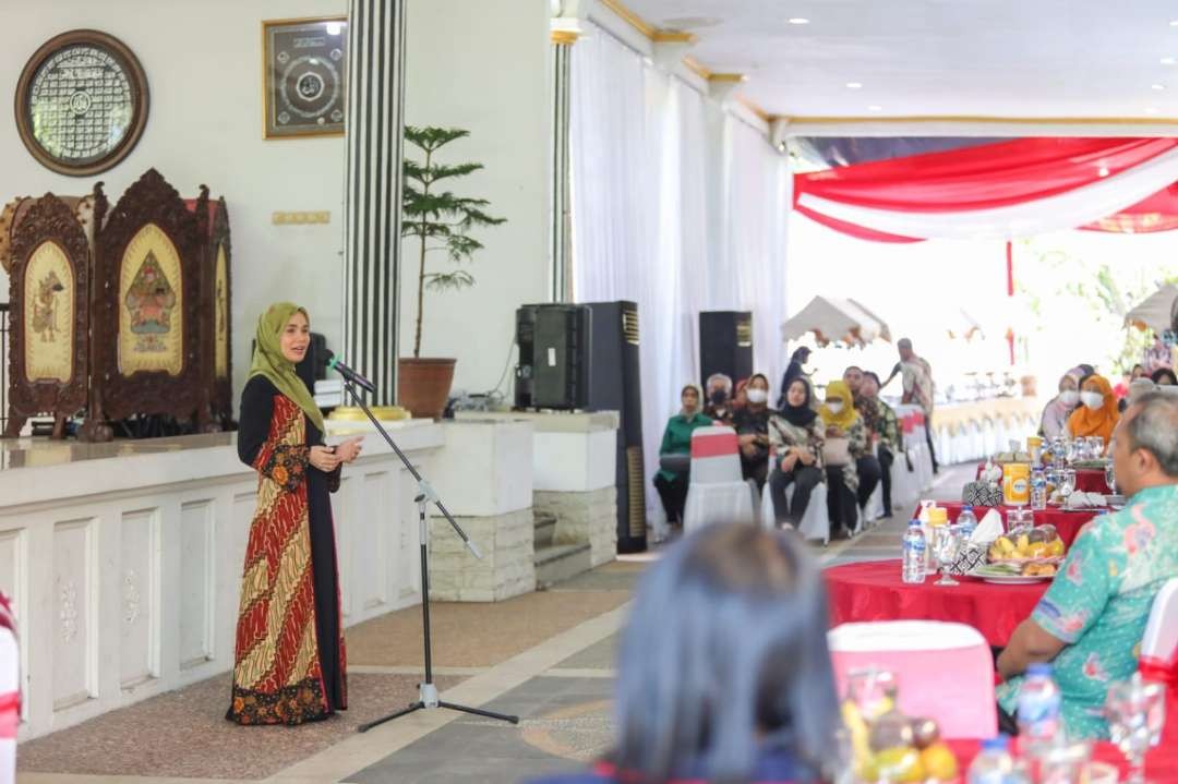 Ketua Tim Penggerak Pembinaan Kesejahteraan Keluarga (PKK) Jawa Tengah, Atikoh Ganjar Pranowo halalbihalal di Rumah Dinas Gubernur, Rabu 3 Mei 2023. (Foto: Humas Pemprov Jateng)