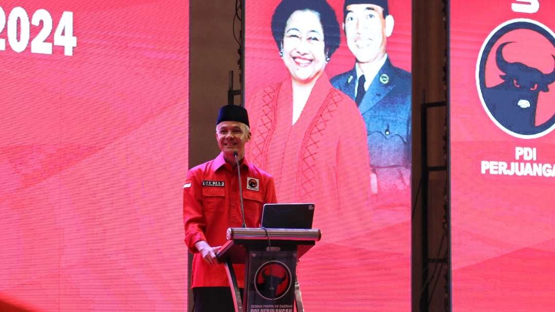 Capres PDI Perjuangan, Ganjar Pranowo saat menghadiri konsolidasi DPD PDI Perjuangan Jatim di Hotel Shangri-La, Surabaya, Sabtu 6 Mei 2023. (Foto: Fariz Yarbo/Ngopibareng.id)