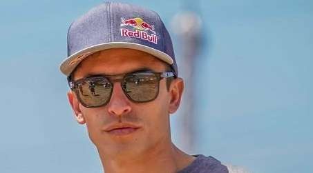 Marc Marquez menjalani CT Scan untuk mengetahui kondisi lengannya yang cedera akibat menabrak Miguel Oliveira di seri pembuka.