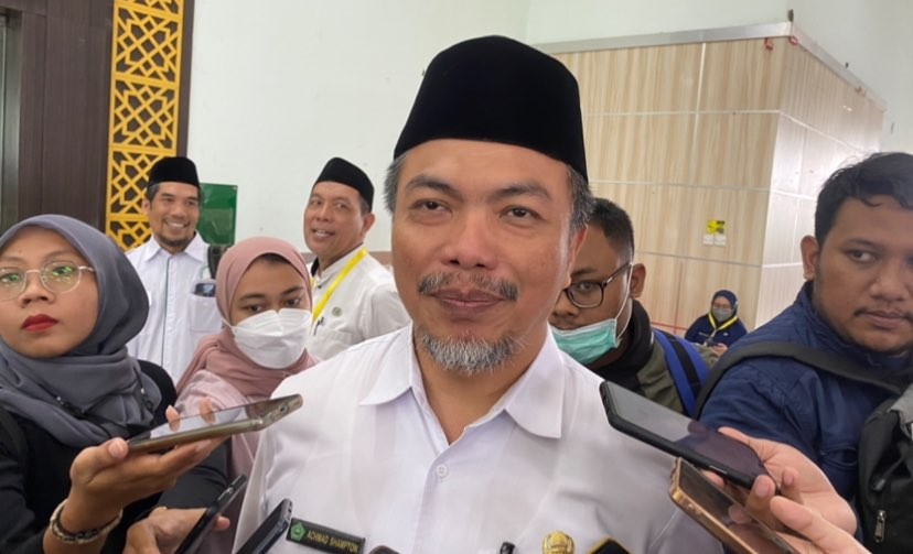 Kepala Kantor Kemenag Kota Malang, Achmad Sampton, saat ditemui usai Bimbingan Manasik Haji di UIN Maulana Malik Ibrahim, Kota Malang. (Foto: Lalu Theo/Ngopibareng.id)