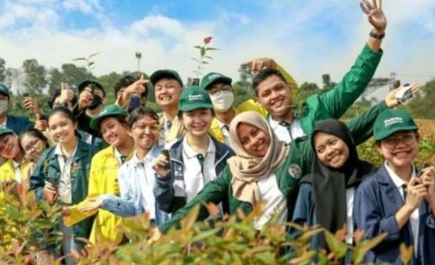 Mahasiswa penerima beasiswa Teladan dari Tanoto Foundation, optimis dengan masa depannya. (Foto: Arsip Tanoto Foundation)