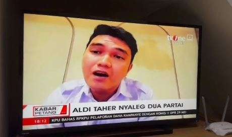 Aksi kocak Aldi Taher membuatnya trending Twitter Indonesia. (Foto: Tangkapan layar)