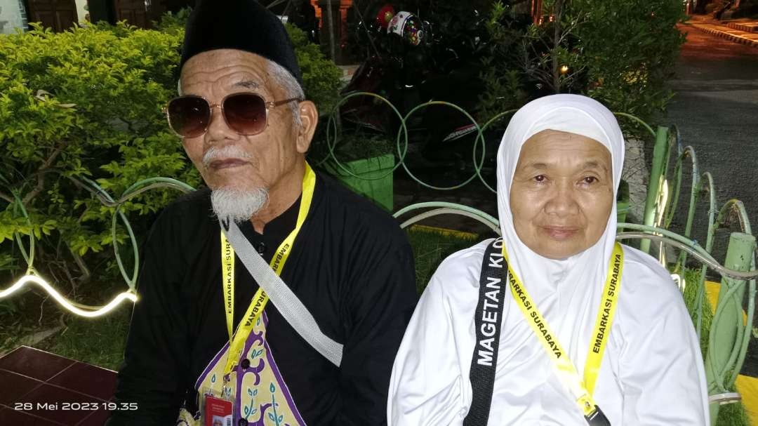 Mbah Soleh dan Mbah Putina asal Magetan yang menunaikan ibadah Haji tahun ini. (Foto: Ist)