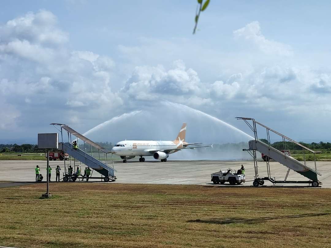 Inaugurasi penerbangan pertama maskapai Super Air jet yang melayani Banyuwangi-Jakarta PP. (Foto: Istimewa)