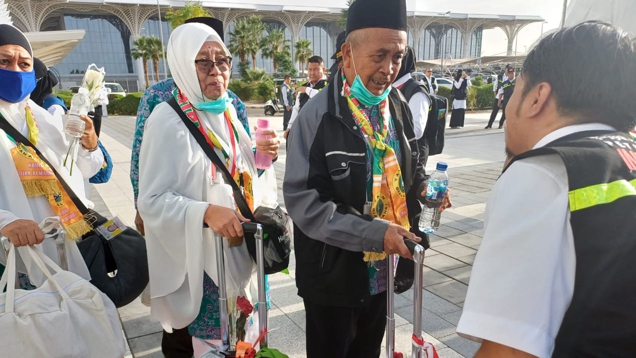 Koordinator Bimbingan Ibadah PPIH Arab Saudi Daker Madinah KH Ahmad Wazir Ali mengatakan, jemaah yang sering beser dibolehkan memakai pampers karena masuk kategori halangan (uzur). (Foto: Istimewa)