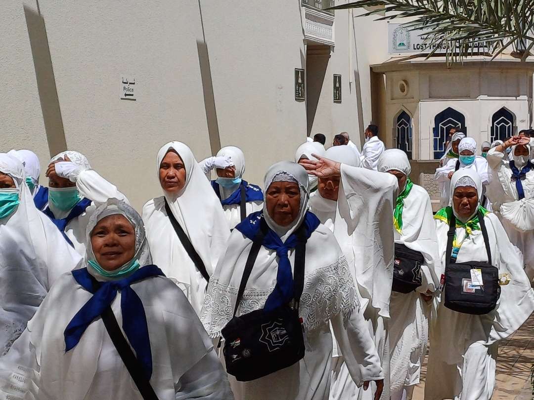 Jemaah haji Indonesia usai niat umrah di Bir Ali mereka akan menuju Makkah. (Foto: Istimewa)