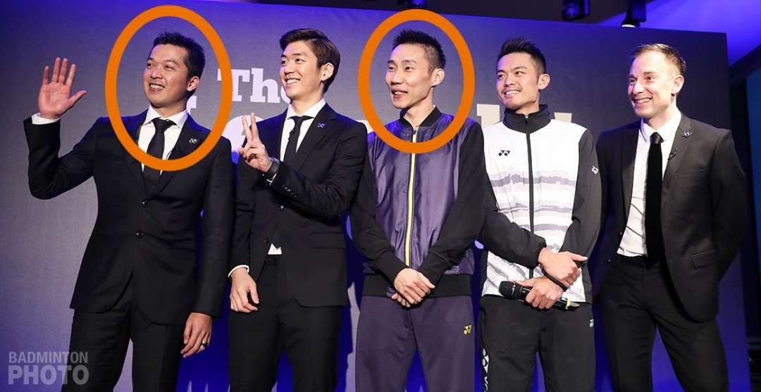 Taufik Hidayat (kiri) protes Lee Chong Wei (dilingkari) mendapatkan Hall of Fame dari BWF. (Foto: Twitter)