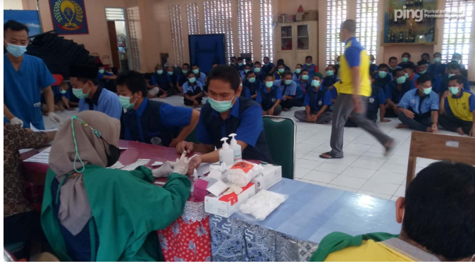 Puskesmas Nganjuk bersama Komisi Penanggulangan AIDS Daerah (KPAD) Kabupaten Nganjuk melaksanakan Mobile Voluntary Counseling and Testing (VCT) di Rutan Kelas IIB Nganjuk, pada Sabtu 10 Juni 2023. (Foto: dok. nganjukkab.go.id)