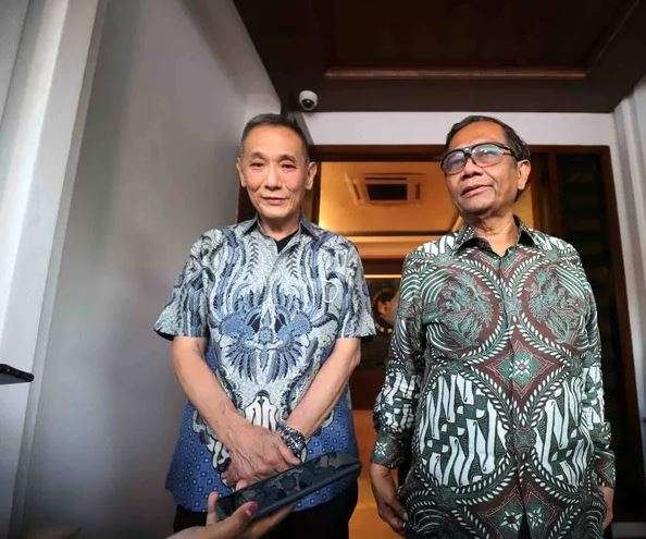 Pertemuan Jusuf Hamka dengan Menko Polhukam Mahfud MD. (Foto: Twitter)