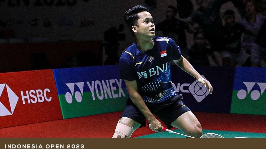 Anthony Ginting melaju ke semifinal Indonesia Open 2023, usai mengalahkan Jonatan Christie. (Foto: Twitter @INABadminton)