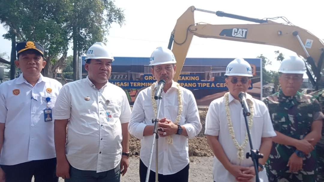 Ground breaking revitalisasi Terminal Tipe A Cepu. (Foto: Ahmad Sampurno/Ngopibareng.id)