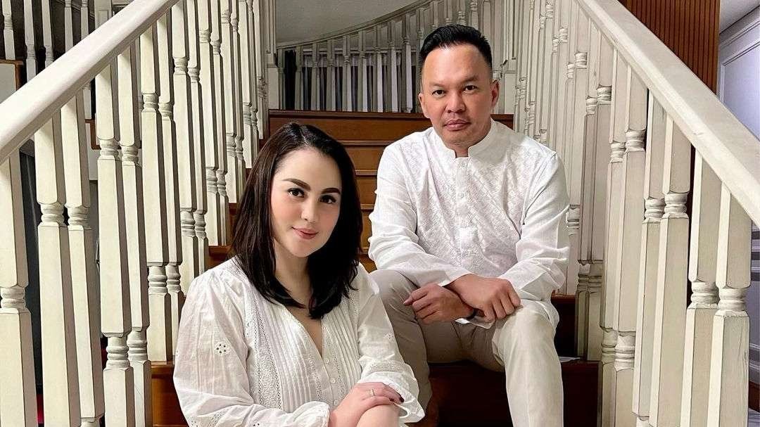 Jennifer Dunn ditemani sang suami, Faisal Haris, operasi bariatrik di Rumah Sakit Pondok Indah Jakarta. (Foto: Instagram)