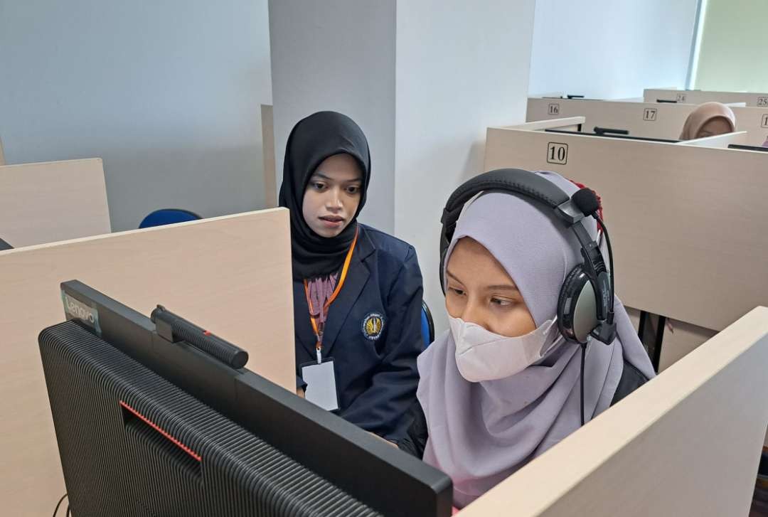 Tes UTBK dilaksanakan di Unesa, beberapa waktu lalu. (Foto: Pita Sari/Ngopibareng.id)