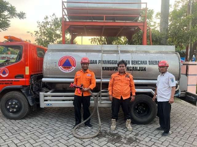 Badan Penanggulangan Bencana Daerah (BPBD) Kabupaten Nganjuk mempersiapkan sarana prasarana logistik sebagai upaya menghadapi musim kemarau dan krisis air bersih di Kabupaten Nganjuk. (Foto: dok. nganjukkab)