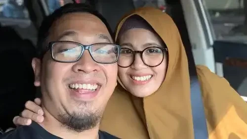 Mantan pasangan Dewa Eka Prayoga dan Wiwin Supiyah cerai setelah 11 tahun menikah. (Foto: Instagram)