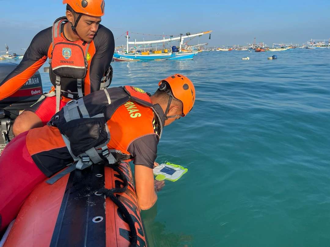 Basarnas melakukan pencarian warga Denpasar yang hilang (foto: Basarnas Bali)