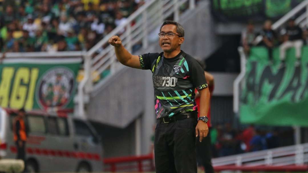 Pelatih Persebaya, Aji Santoso. (Foto: Fariz Yarbo/Ngopibareng.id)