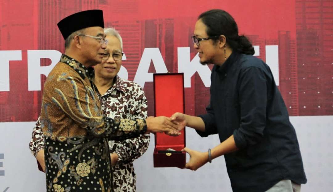 Menko PMK Muhadjir Effendy memberi arahan pada  penutupan Sarasehan Revitalisasi Trisakti, di Gedung Herritage Kemenko PMK, Rabu (5 Juli 2023).