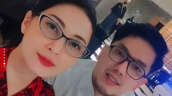 Della Puspita dan suami barunya, Arman Wosi. (Foto: Instagram @dellapuspita00)