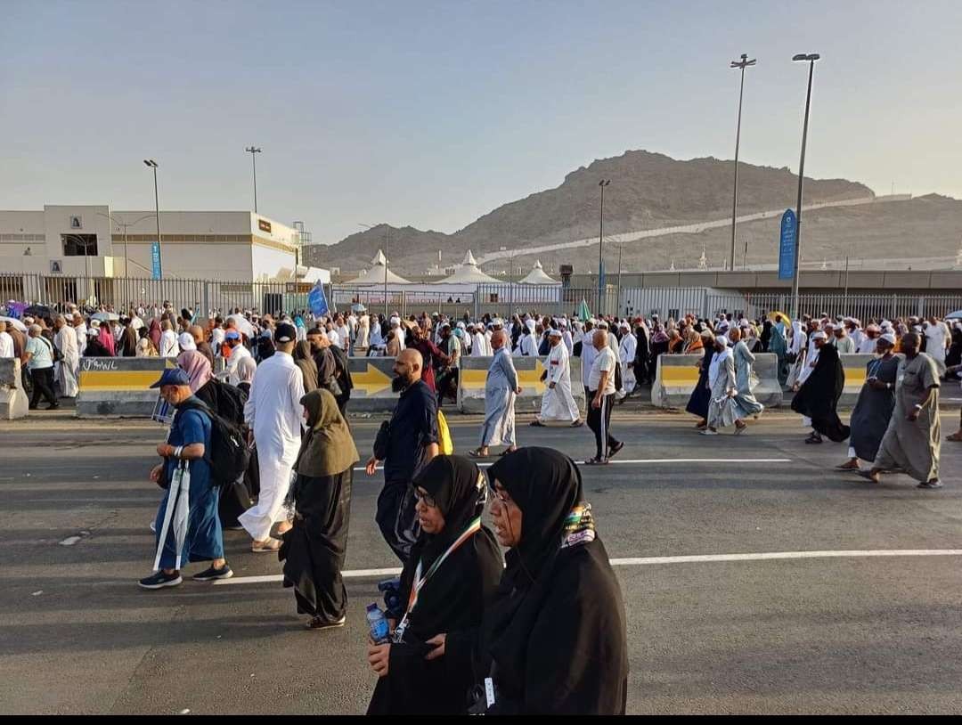 Pneumonia menghantui jemaah haji Indonesia pasca-fase puncak haji di Arafah, Muzdalifah, dan Mina (Armuzna). (Foto: Witanto /Ngopibareng.id)