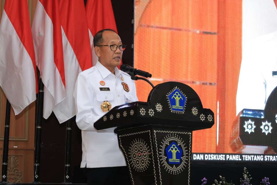 Kakanwil Jatim Imam Jauhari mengukuhkan Satgas Unit Pemberantasan Pungutan Liar (Satgas UPP), Kamis 13 Juli 2023. (Foto: Humas Kemenkumham Jatim)