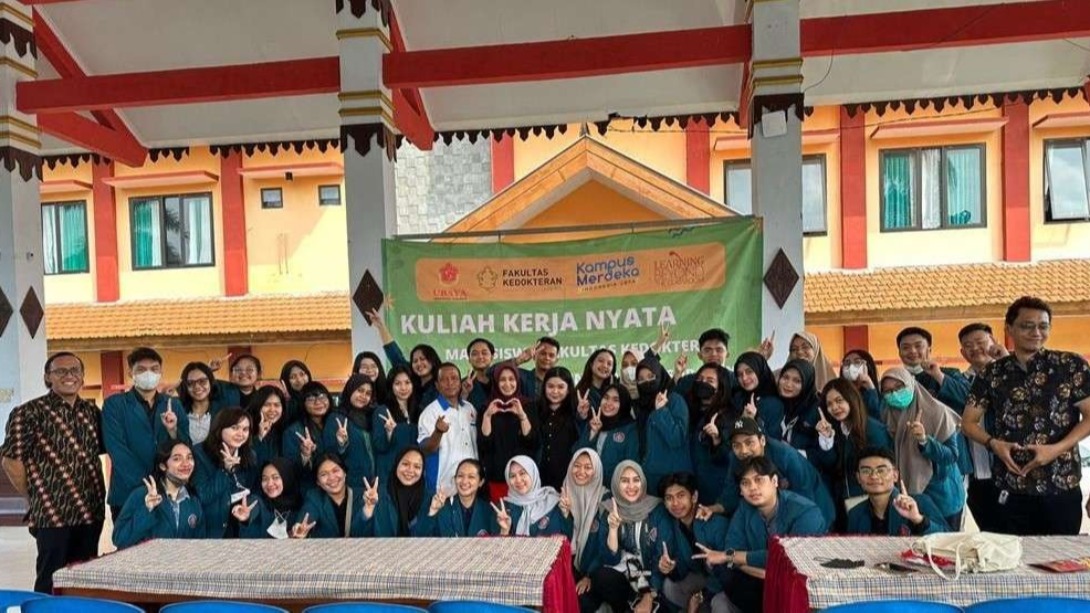 KKN mahasiswa Ubaya di Mojokerto yang fokus bantu persoalan stunting. (Foto: Pita Sari/Ngopibareng.id)