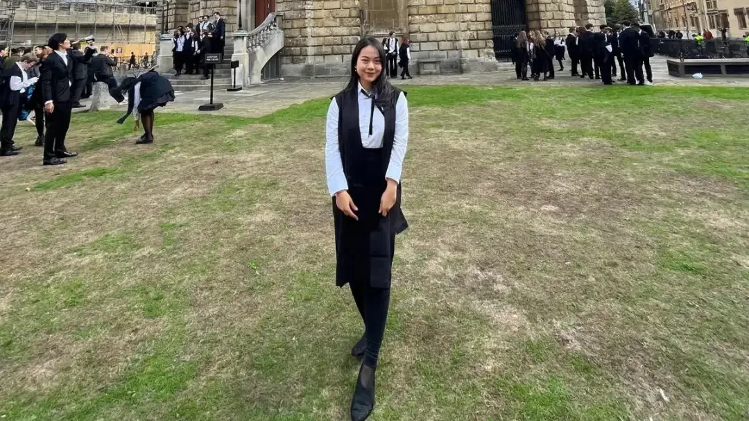 Alumnus Unair diterima di University of Oxford, bagikan kiat sukses dan cerita pengalamannya. (Foto: Dok Unair)