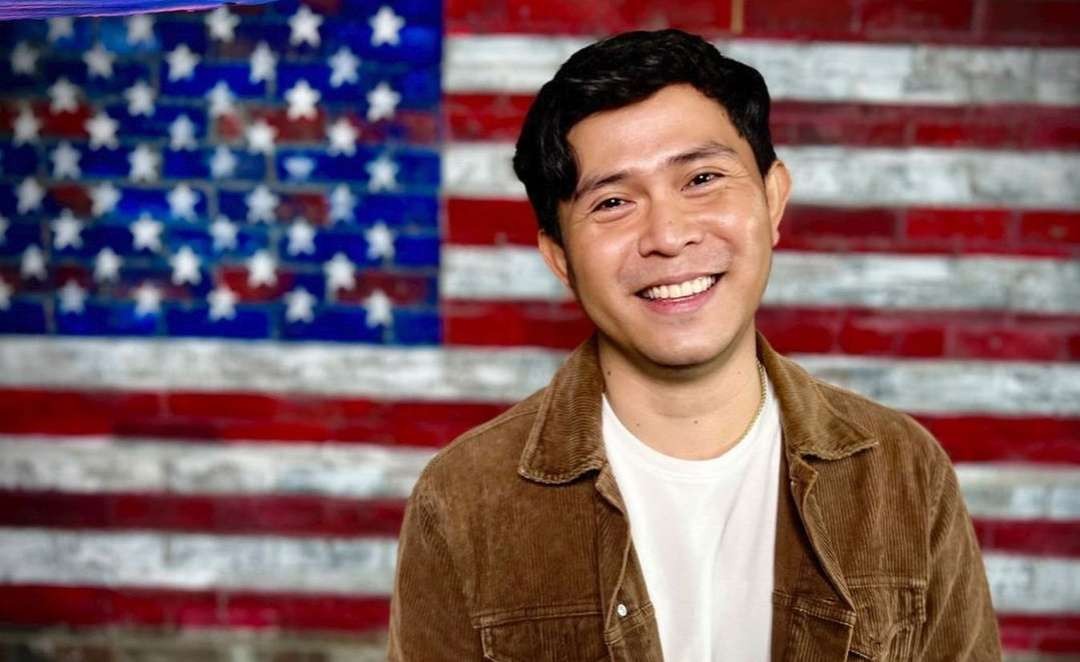 Cakra Khan sempat dihentikan menyanyi oleh Simon Cowell, salah satu juri America's Got Talent (AGT). (Foto: Instagram)