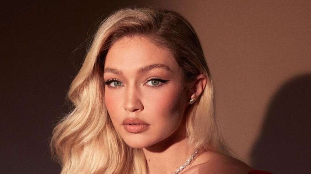 Gigi Hadid bebas dari tuduhan bawa ganja usai bayar jaminan Rp15 juta. (Foto: Instagram @gigihadid)