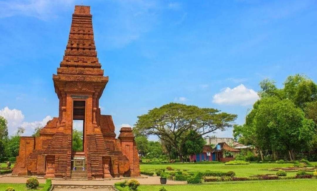 Candi Bajang Ratu di Mojokerto.(Foto: istimewa)