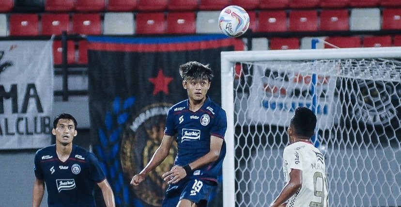 Jalannya laga antara Arema FC versus Bali United pada pekan keempat Liga 1 2023/2024 (Foto: Twitter/@Aremafcofficial)