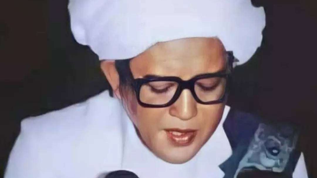 KH Zaini Abdul Ghani alias Guru Sekumpul (Guru Ijai). (Foto: layar youtube)