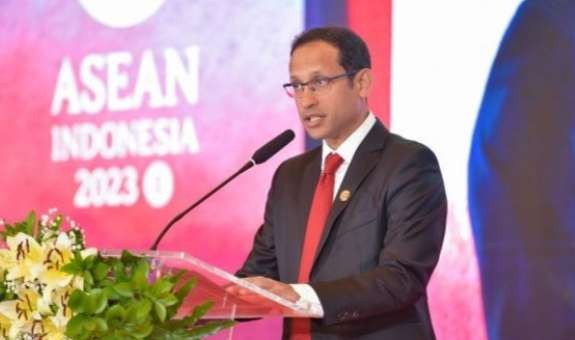 Mendikbudristek Nadiem Anwar Makarim, dorong investasi pengembangan PAUD di Asean diperbesar. (Foto: BKHM)