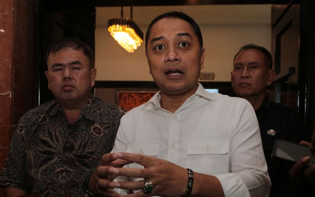 Walikota Eri cahyadi usai audiensi bersama MKKS SMP Swasta di Surabaya. (Foto: Pita Sari/Ngopibareng.id)