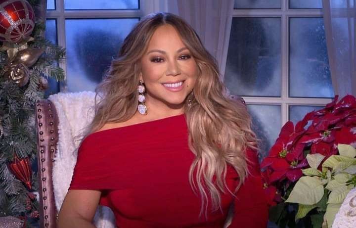 Diva dunia Mariah Carey dengan bangga mengenakan anting emas buatan  UBS Gold  Kenjeran Surabaya saat menghadiri acara Good Morning America yang tayang ABC di Amerika Serikat (Foto : arsip UBS Gold)