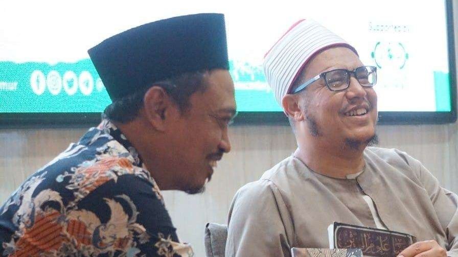 Ust Ma'ruf Khozin dan teman ulama. (Foto: dok/ngopibareng.id)