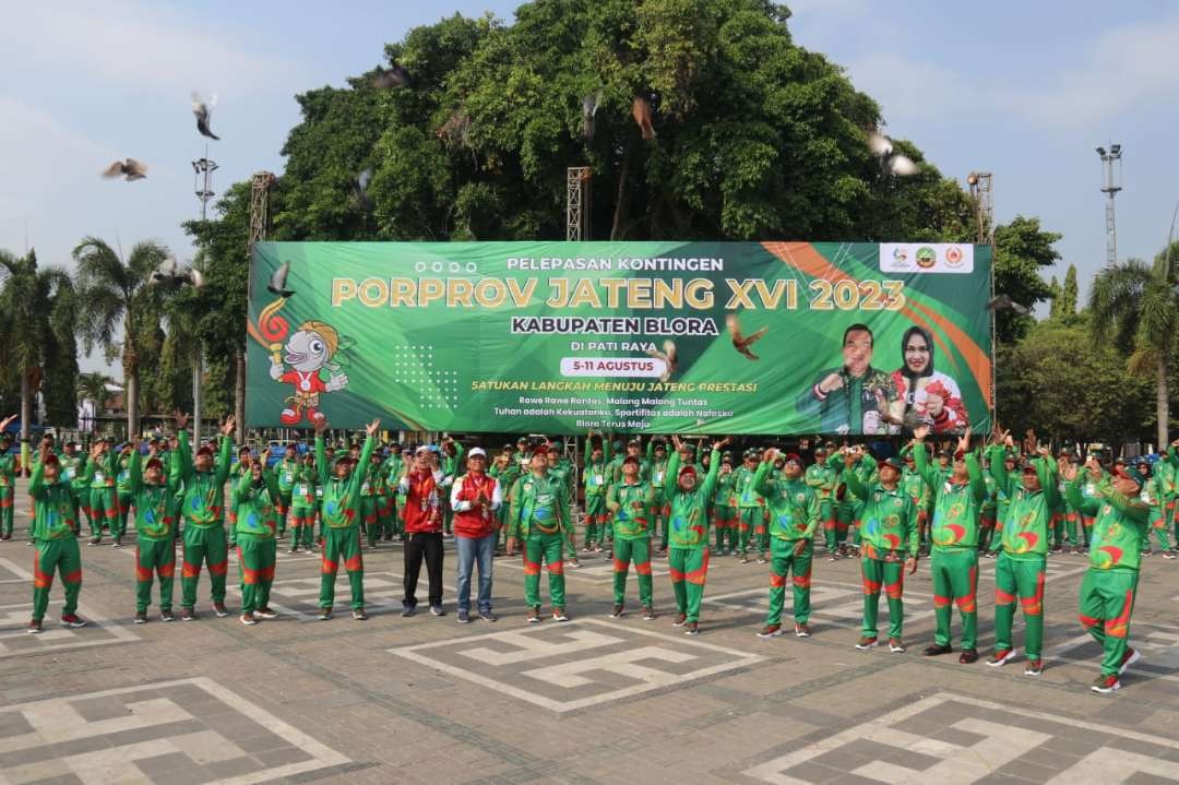 Pelepasan Kontingen Kabupaten Blora untuk mengikuti Porprov Jateng 2023 (Foto: Humas Pemkab Blora)