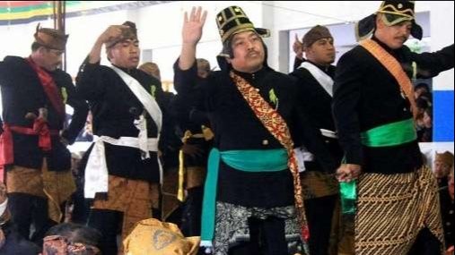 Tari Sodoran mewarnai Hari Raya Karo di kalangan warga Tengger, Kabupaten Probolinggo. (Foto: Ikhsan Mahmudi/Ngopibareng.id)